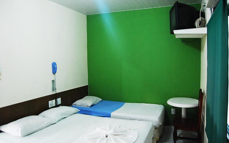 מנאוס Hostel Dez De Julho מראה חיצוני תמונה